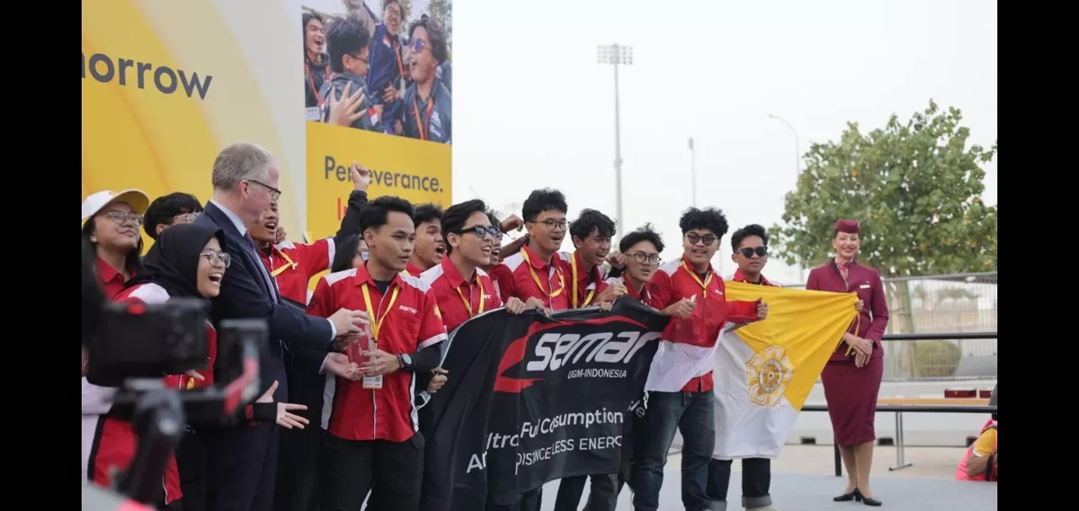 Tim Semar UGM Raih Dua Gelar Juara di Kompetisi Internasional Shell Eco-Marathon Qatar. (Doc. Humas UGM)