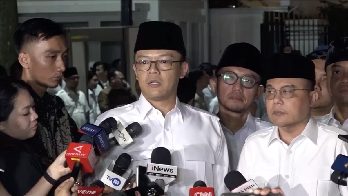 Sugiono dalam konferensi pers usai perayaan HUT Gerindra di kediaman pribadi Presiden Republik Indonesia Prabowo Subianto, Jakarta Selatan, Jumat (6/2).