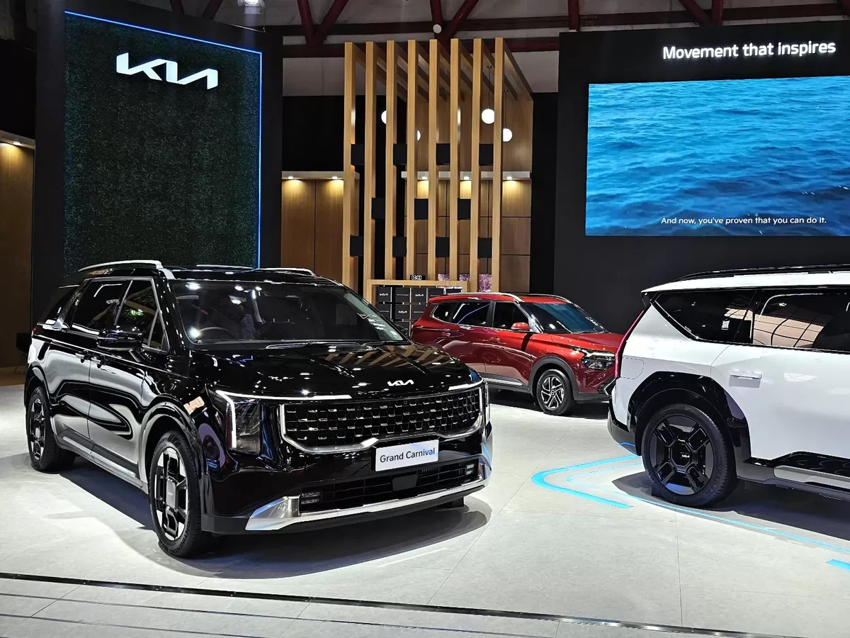 Kia Sales Indonesia menegaskan komitmen membangun ekosistem kendaraan listrik nasional, menghadirkan teknologi global dan rencana perluasan lini EV termasuk segmen MPV untuk pasar Indonesia.
