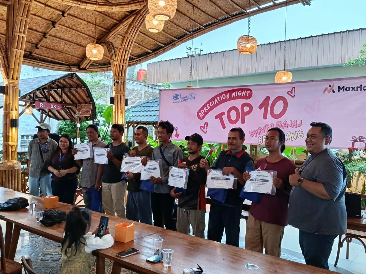 Rayakan Valentine 2026, Bajaj Maxride beri apresiasi kepada 10 mitra terbaik di Semarang sebagai bentuk penghargaan atas dedikasi, pelayanan prima, dan kontribusi dalam menghadirkan transportasi yang  (SP/Stefy Thenu)