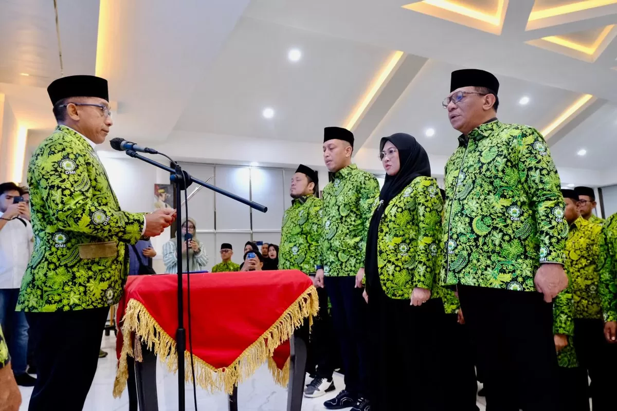Andi Muhammad Bau Sawa melantik pengurus DMI Kabupaten Gowa Masa Khidmat 2026-2031 di Baruga Tinggimae Rujab Bupati Gowa, Senin (16/2), yang diketuai Bupati Gowa, Sitti Husniah Talenrang. (Ist)