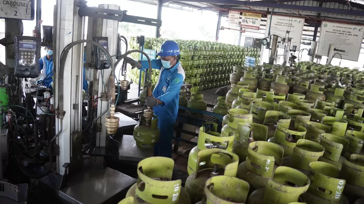 Stok aman jelang Ramadan. Pertamina Patra Niaga menambah pasokan 1,1 juta tabung LPG 3 kg di Jawa Tengah dan Daerah Istimewa Yogyakarta untuk menjaga ketersediaan energi, stabilitas harga, dan daya be
