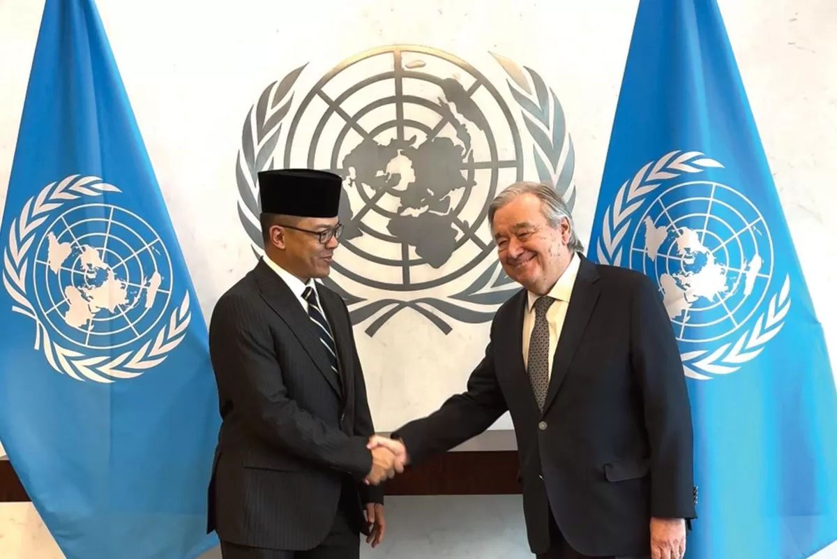Menlu Sugiono bertemu Sekjen Perserikatan Bangsa-Bangsa Ant&oacute;nio Guterres di New York, membahas perdamaian Palestina, Solusi Dua Negara, serta peran Indonesia dalam Board of Peace.