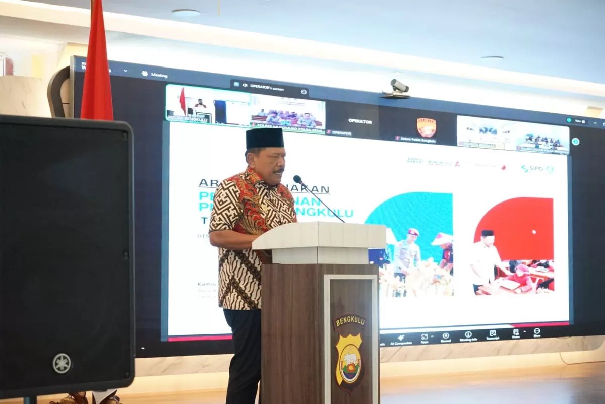 Wakil Gubernur Bengkulu, Mian menyampaikan sambutan pada rapat pimpinan (Rapim) di Polda Bengkulu, bertempat di Mapoda Bengkulu, Kamis 19 Februari 2026.(Foto/Ist)  