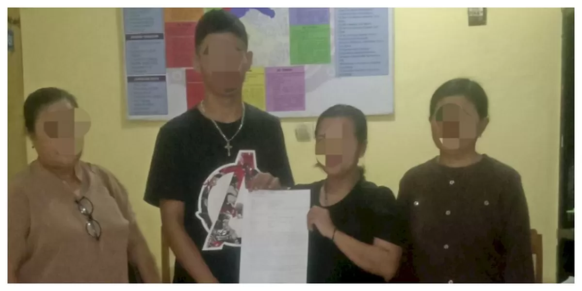 Petugas SPKT Polsek Maulafa memediasi pasangan suami istri terlibat KDRT di Kelurahan Bello sebagai upaya penyelesaian damai berbasis keadilan restoratif secara kekeluargaan humanis. (Foto TBN Polresta Kupang Kota)