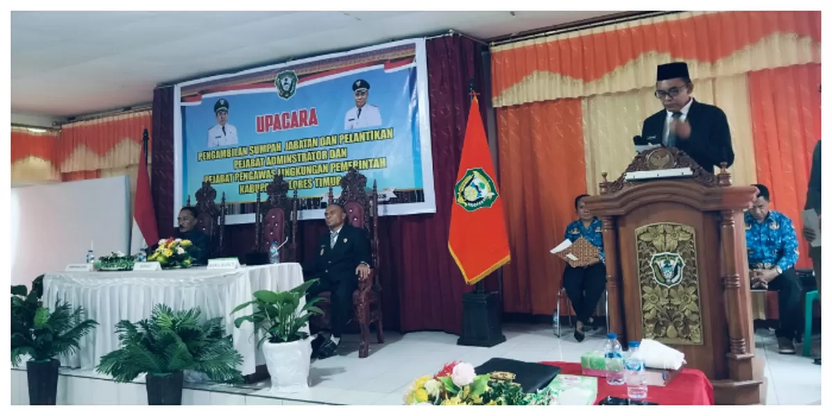 Bupati Flores Timur Antonius Doni Dihen melantik 123 pejabat administrator dan pengawas di Aula Setda, disaksikan ASN dan PPPK, Senin pagi Larantuka, resmi. (Foto/ Elen Labina)