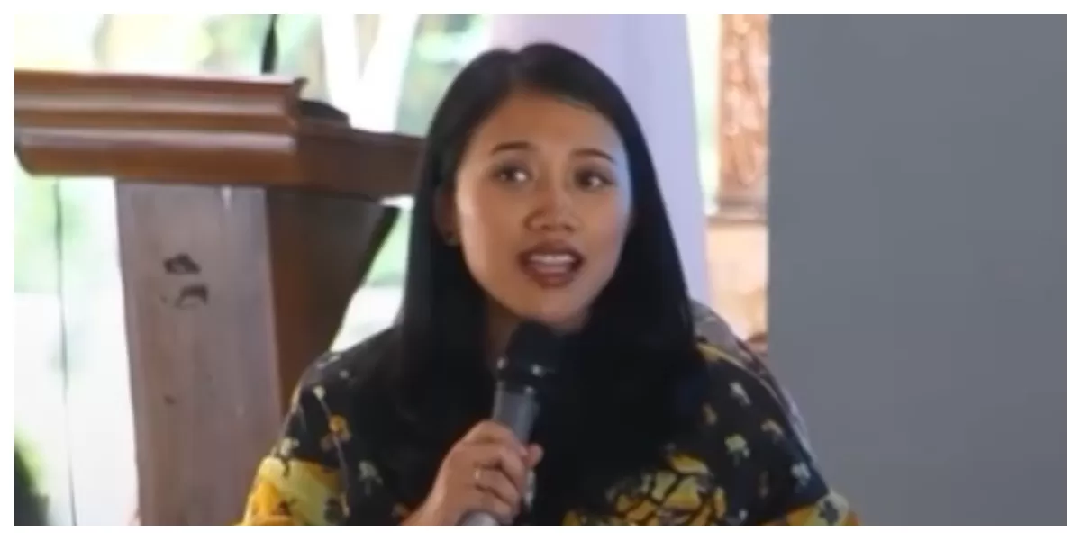 Anggota Komisi XI DPR RI Puteri Komarudin berbicara soal percepatan pelaporan scam dalam diskusi bersama OJK di Jakarta, Jumat (23/1/2026), terkait perlindungan konsumen. (Foto tangkapan layar instagram @Puteri Komarudin )