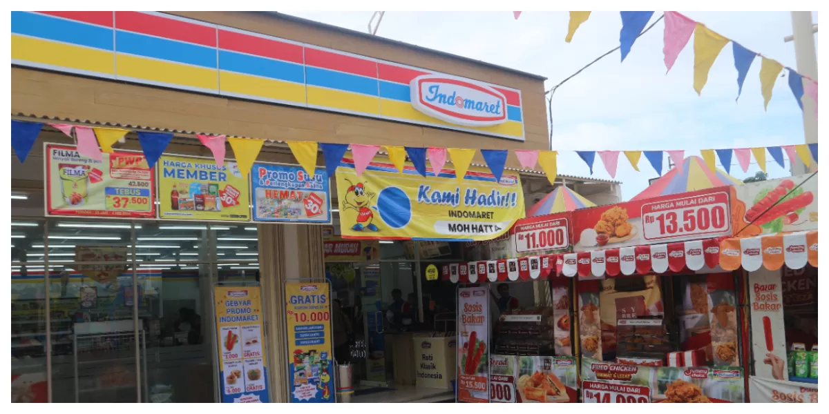  Gerai Indomaret perdana di Borong, telah diresmikan oleh Staf Ahli Bupati Manggarai Timur Albertus Rangkak. (Foto/ Acong Harson)
