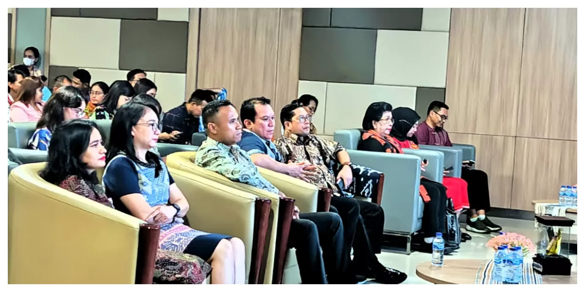 Suasana serah terima Direktur Utama RSUP dr. Ben Mboy Kupang di aula lantai III gedung rumah sakit, disaksikan manajemen dan Ombudsman NTT. (Foto/ist)