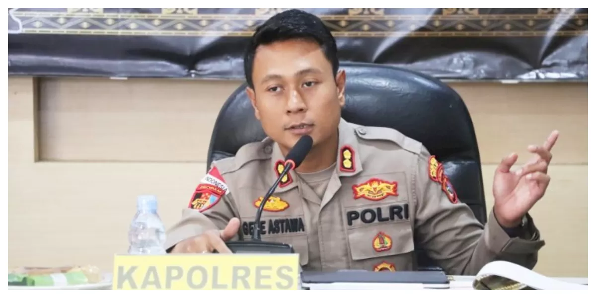 Kapolres Belu I Gede Eka Putra Astawa memberikan keterangan pers terkait penetapan tiga tersangka dugaan kekerasan seksual anak di Mapolres Belu, NTT. (Foto TBN Polda NTT)