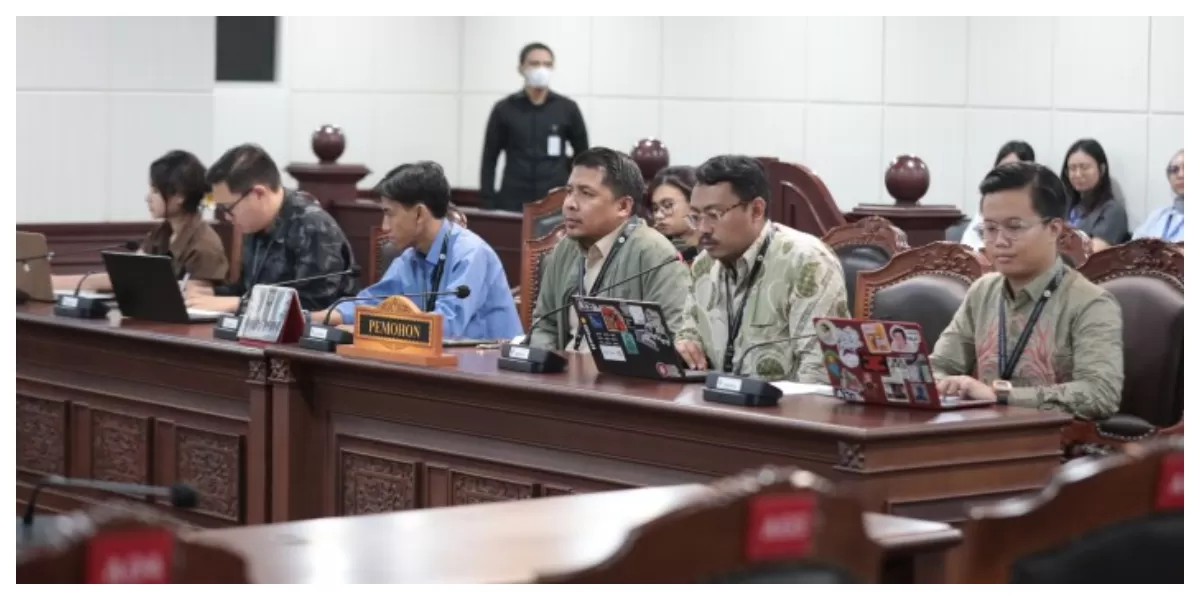 Suasana sidang uji materi UU APBN 2026 di Mahkamah Konstitusi, Jakarta, Rabu (25/2/2026), terkait anggaran pendidikan dan program MBG. (Foto/ MK)