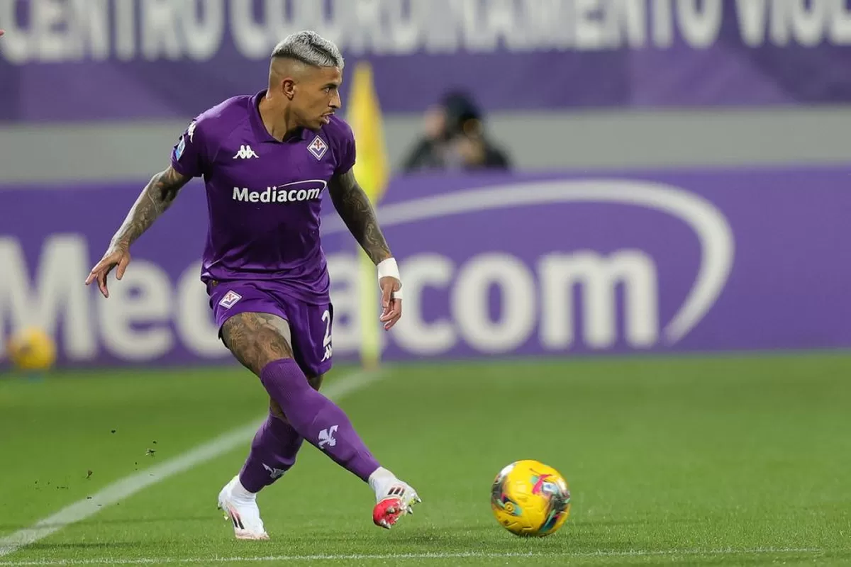Domilson Cordeiro dos Santos atau Dodo tidak lagi menjadi pilihan utama Fiorentina.