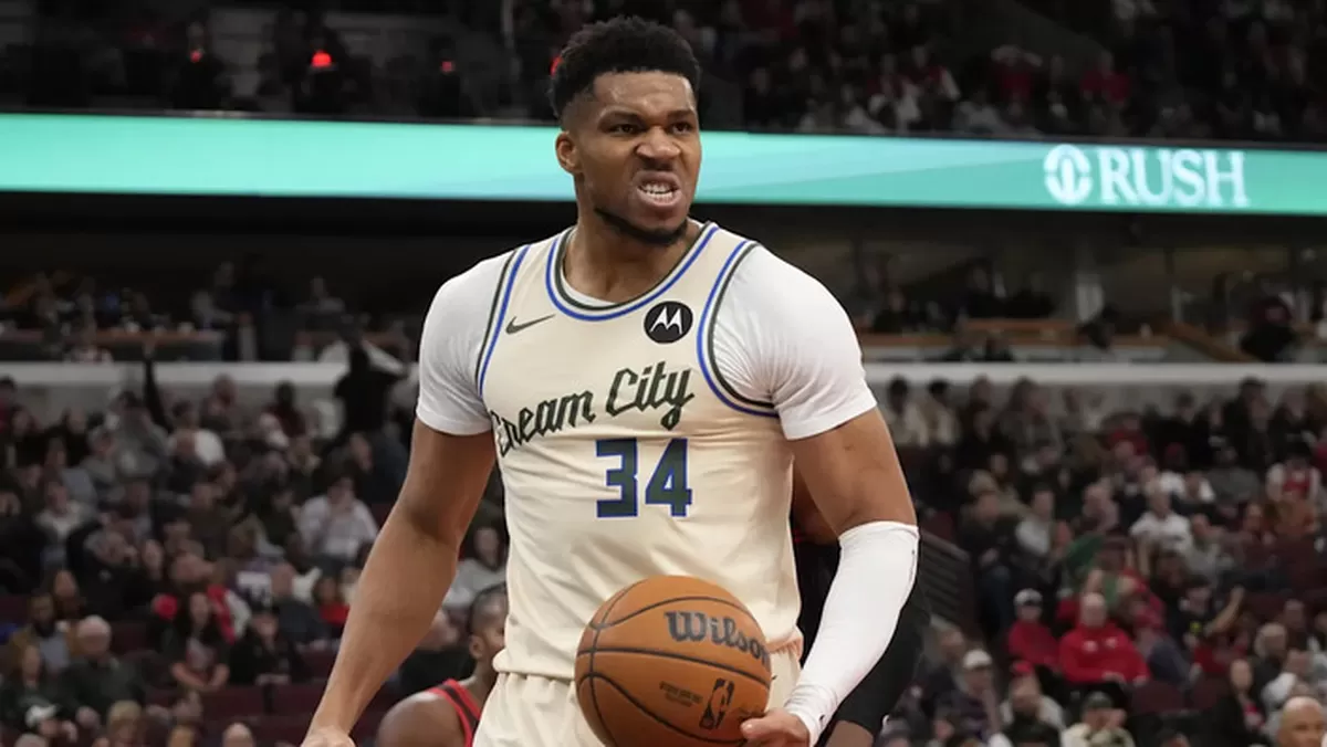 Giannis Antetokounmpo adalah nama terbesar dalam pembicaraan perdagangan, tetapi apakah Bucks benar-benar akan melepas wajah franchise mereka untuk NBA musim depan. (Michael McLoone-Imagn Images)