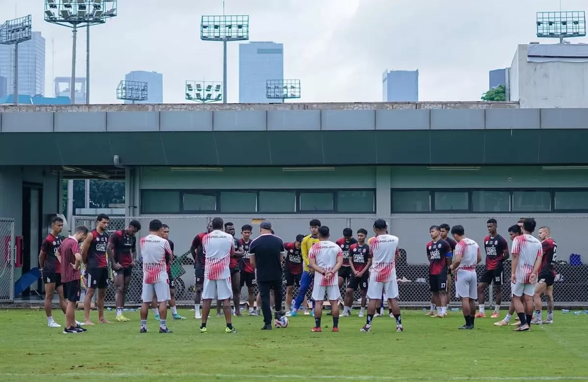 Skuat Persijap Jepara jalani latihan di Lapangan A GBK Senayan, Jakarta (@persijap_jepara)