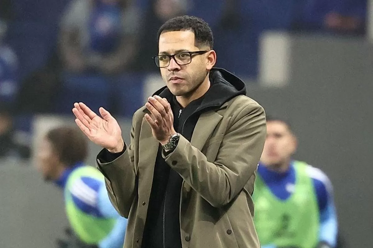 Pelatih Strasbourg, Liam Rosenior dikaitkan dengan Chelsea. (AFP)