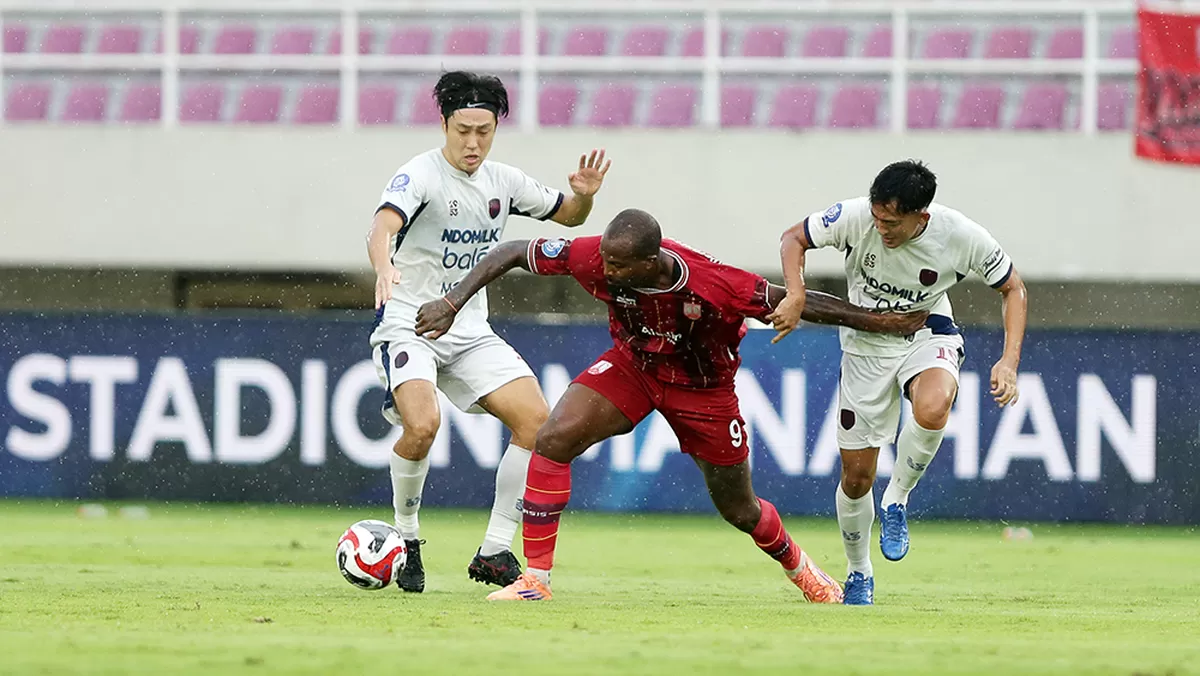 Persis melawan Persita pada pekan ke-16 Super League 2025/26 (I.League)