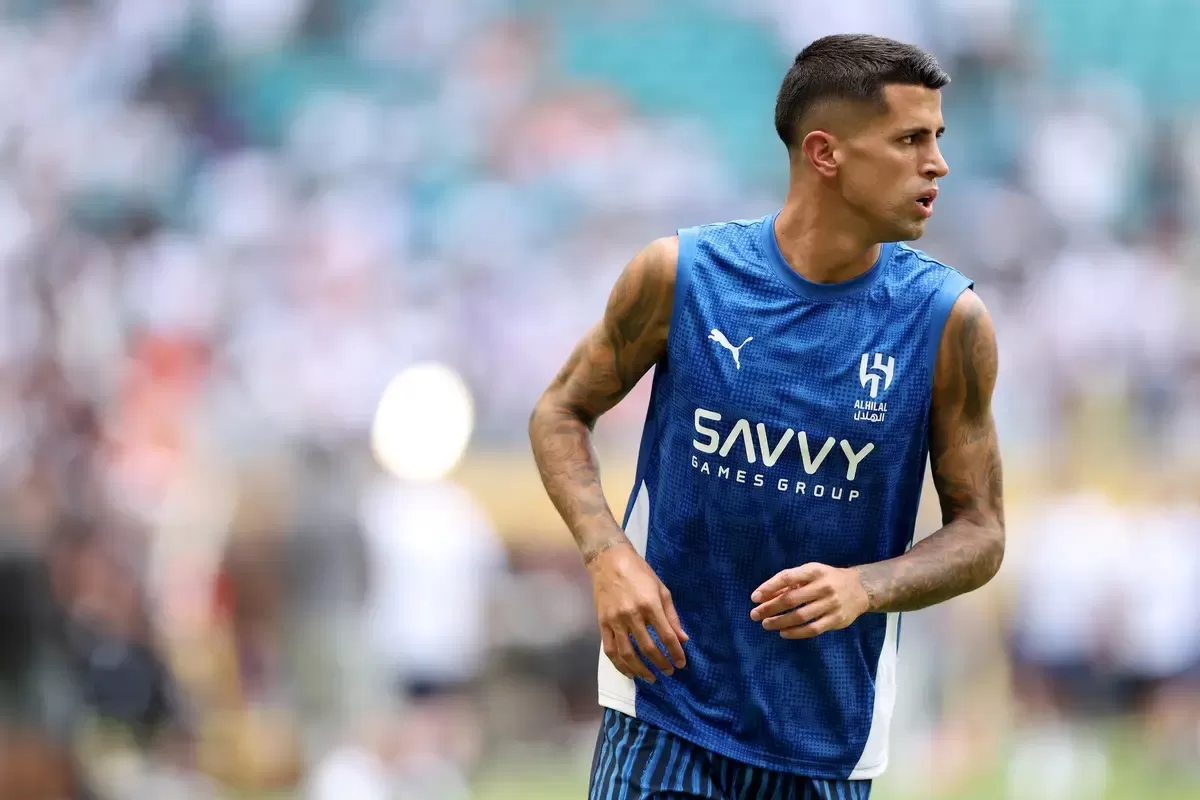 Pemain Al-Hilal Joao Cancelo menyatakan keinginannya bergabung dengan Barcelona.