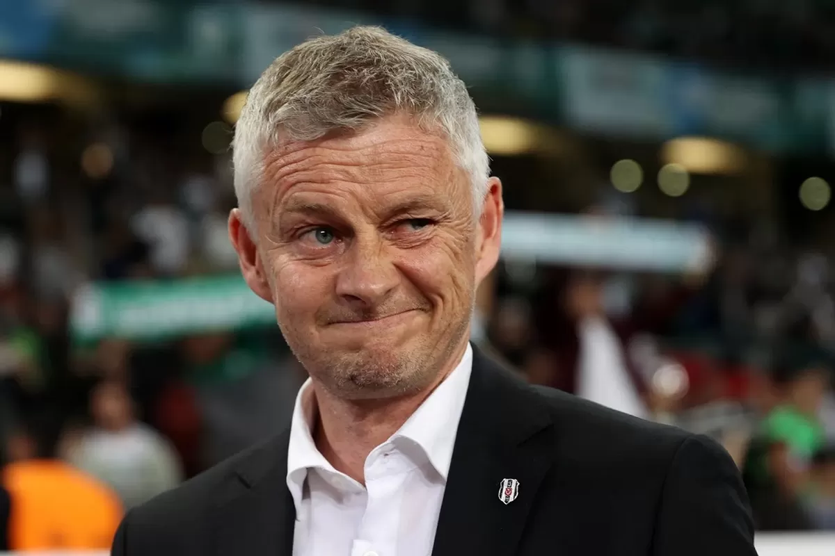 Ole Gunnar Solskjaer diminta kembali ke Manchester United.