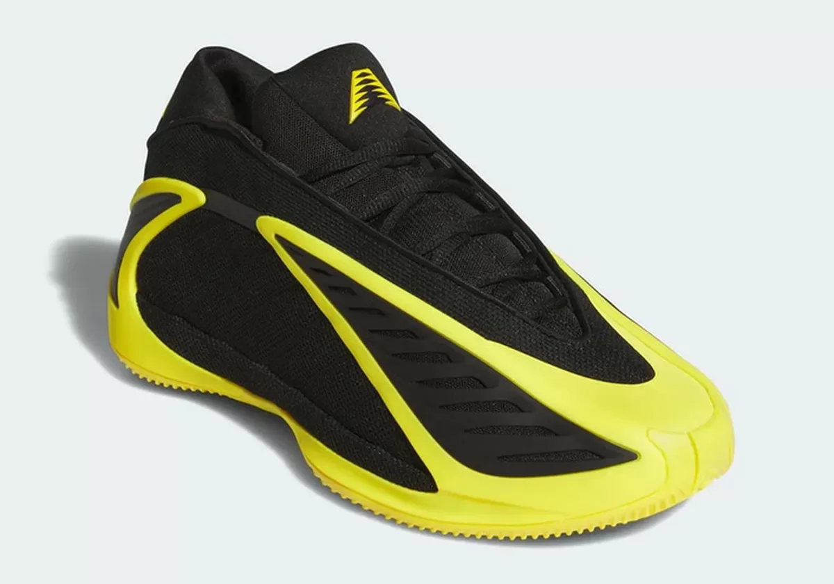 Anthony Edwards Tampilkan Energi &ldquo;Thunder and Lightning&rdquo; di adidas AE 2. (sneakernews)