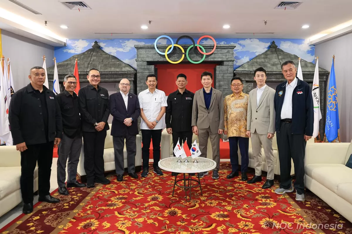 NOC Indonesia menyambut kunjungan Presiden Korean Sport & Olympic Committee (KSOC), Ryu Seung-min, di kantor NOC Indonesia, Jakarta, Jumat (9/1). (NOC Indonesia)