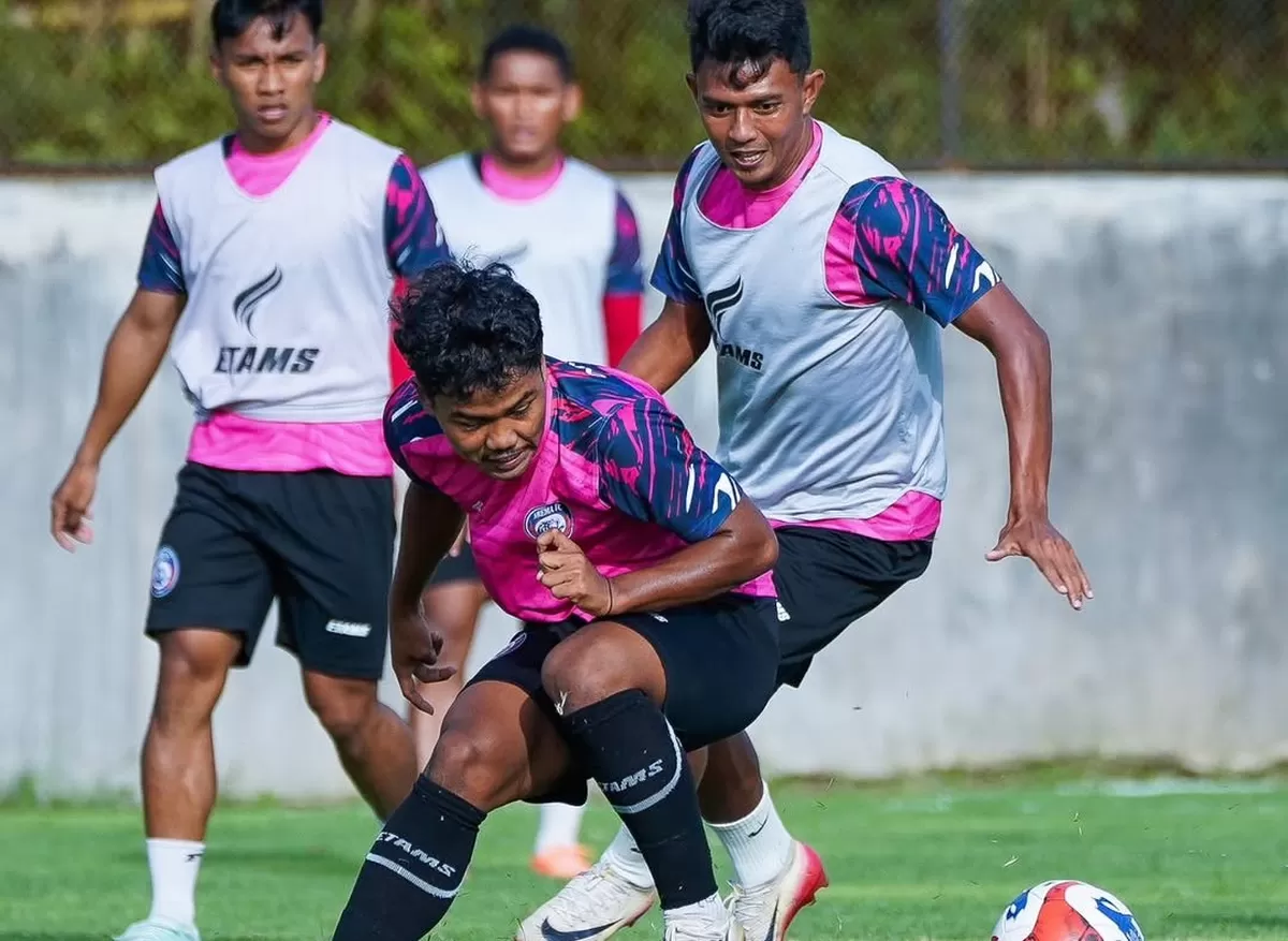 Skuat Arema FC jalani latihan intensif jelang derby Jawa Timur (@aremafcofficial)