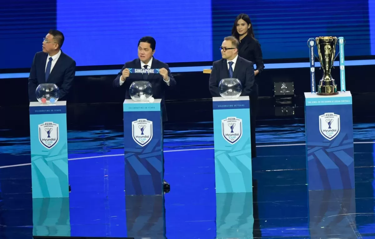 Ketua Umum PSSI Erick Thohir mengambil nama Singapura sebagai lawan terakhir Indonesia di Grup A berdasarkan hasil undian ASEAN Hyundai Cup 2026, Kamis, 15 Januari 2026 di Jakarta. (KEMENPORA)