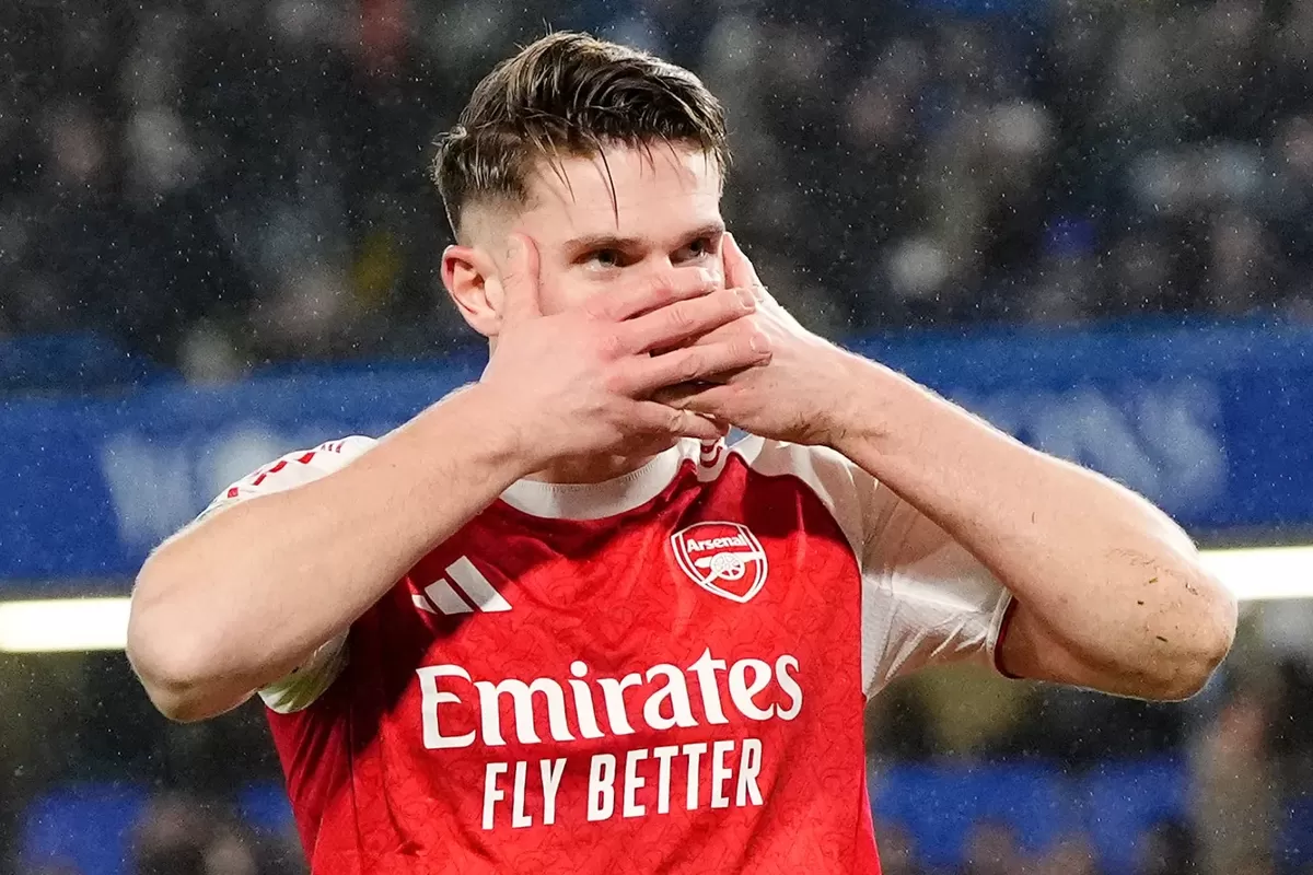 Viktor Gyokeres melakukan selebrasi usai mencetak gol.