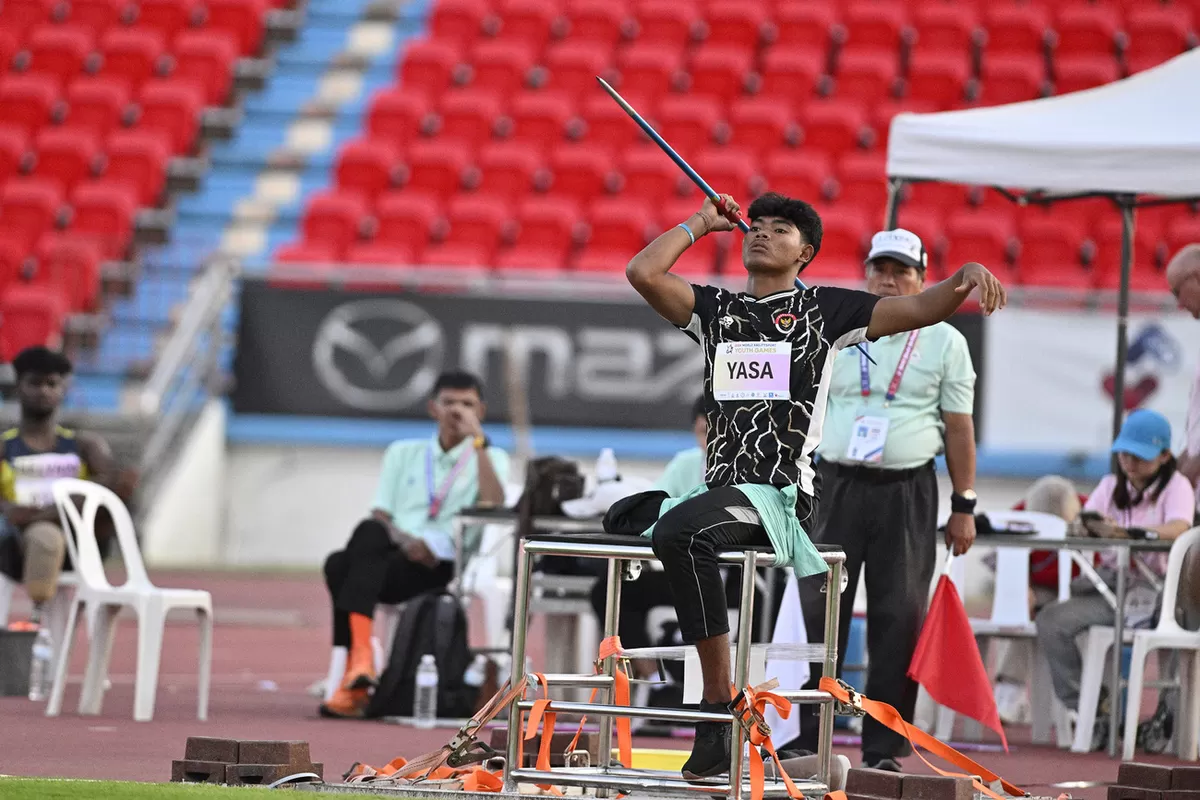 Atlet Kadek Dwi Purwana Yasa dalam pertandingan cabang olahraga para atletik nomor lempar lembing klasifikasi F57 Youth Ability Sport Games 2024 di Nakhon Ratchasima, Thailannd.  (Agung Wahyudi)