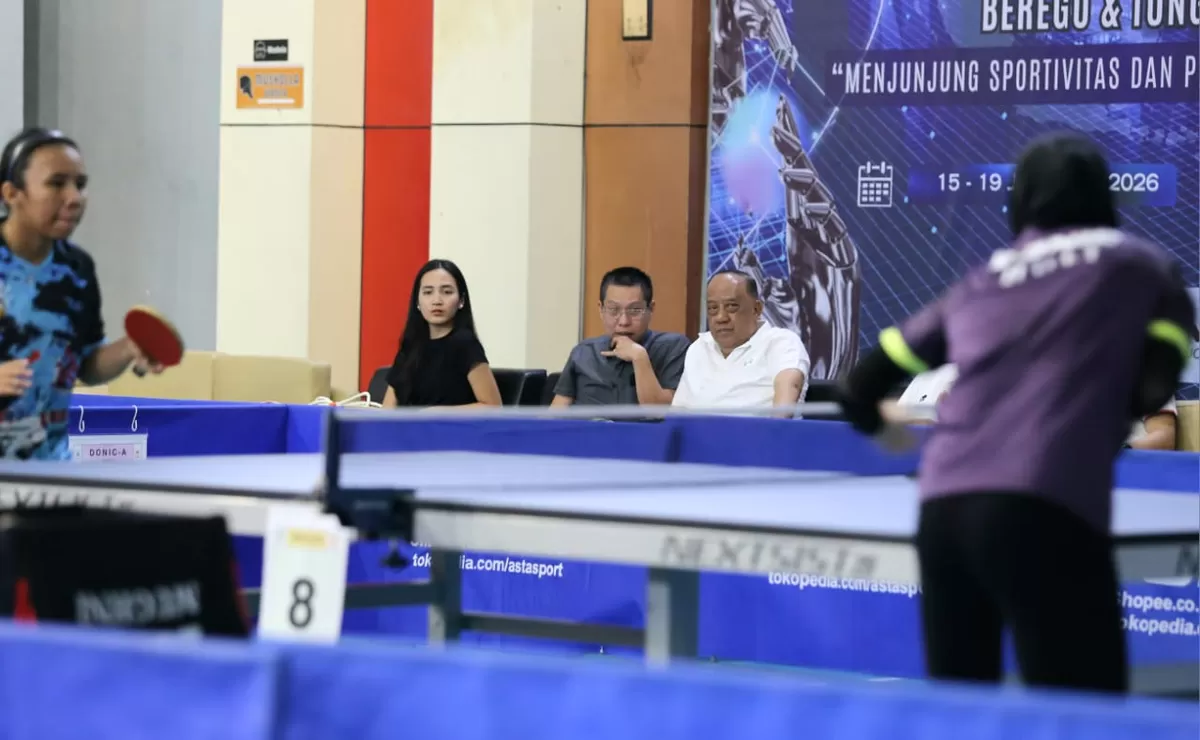 Ketum KONI Pusat Marciano Norman tinjau PTMSI Bersatu Cup 2026 (KONI)