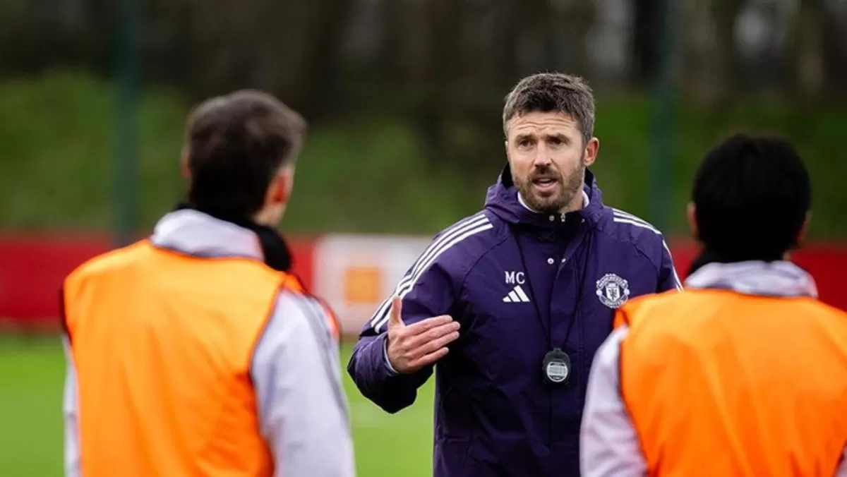 Manajer interim Manchester United, Michael Carrick. (Manchester United)