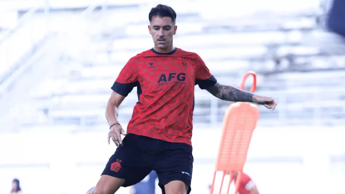 Chechu Meneses langsung jalani latihan bersama skuat Macan Putih (@persikfcofficial)