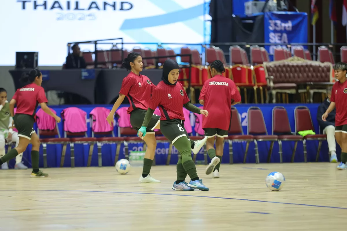 Para pemain timnas futsal putri saat menjalani TC SEA Games 2025 lalu.  (FFI)