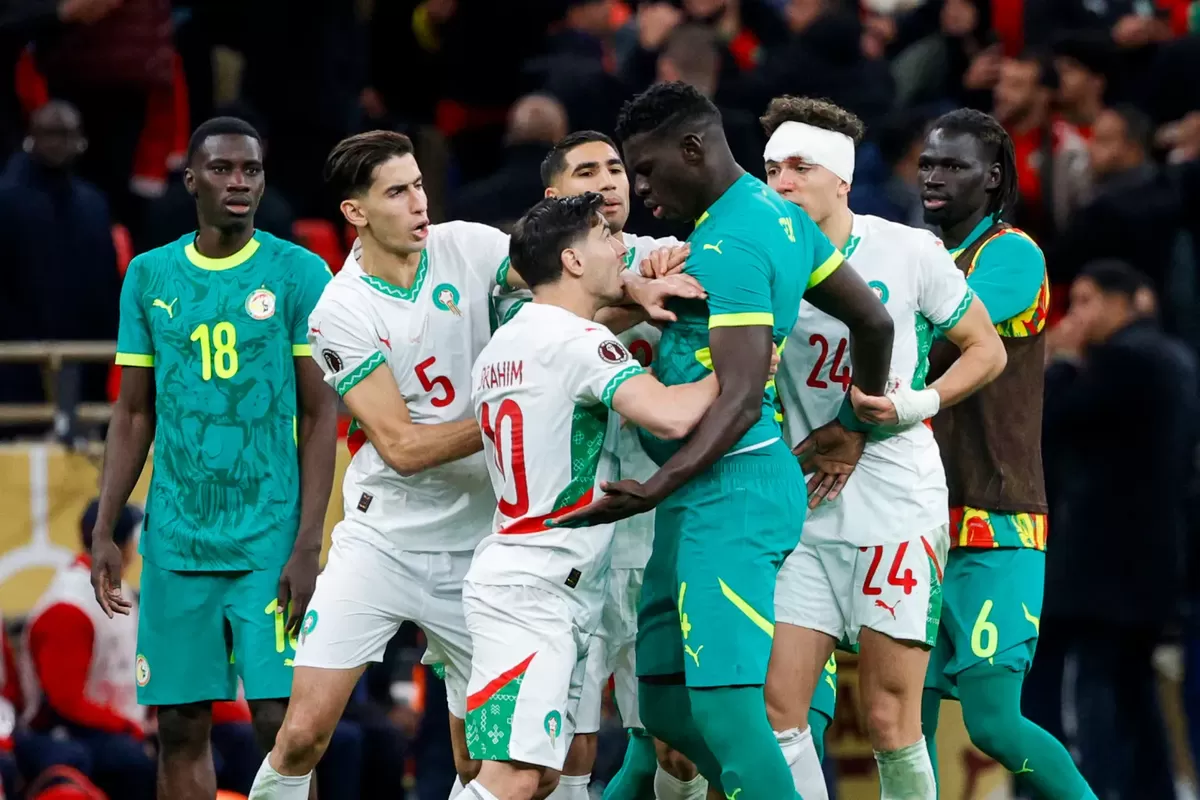 Perkelahian terjadi antara pemain Senegal dan Maroko pada final Piala Afrika.