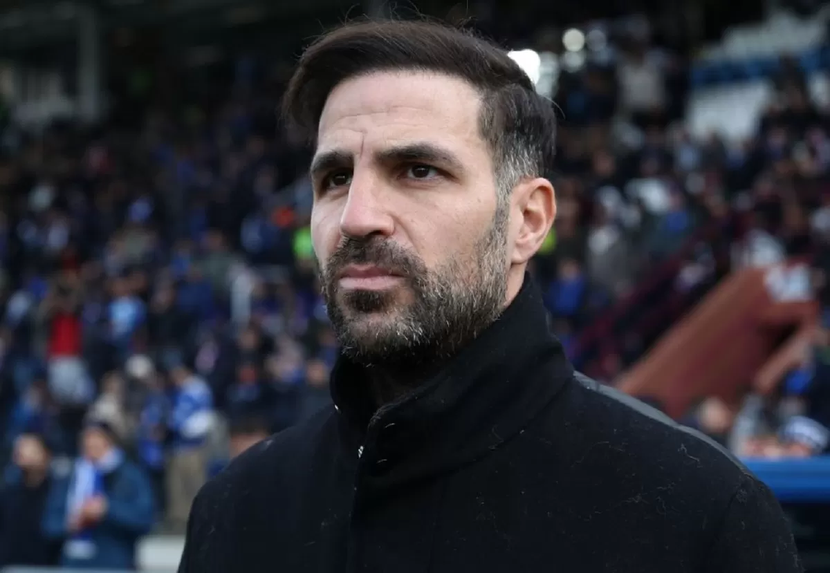 Cesc Fabregas menghormati mentornya Maurizio Sarri setelah Como mengalahkan Lazio.