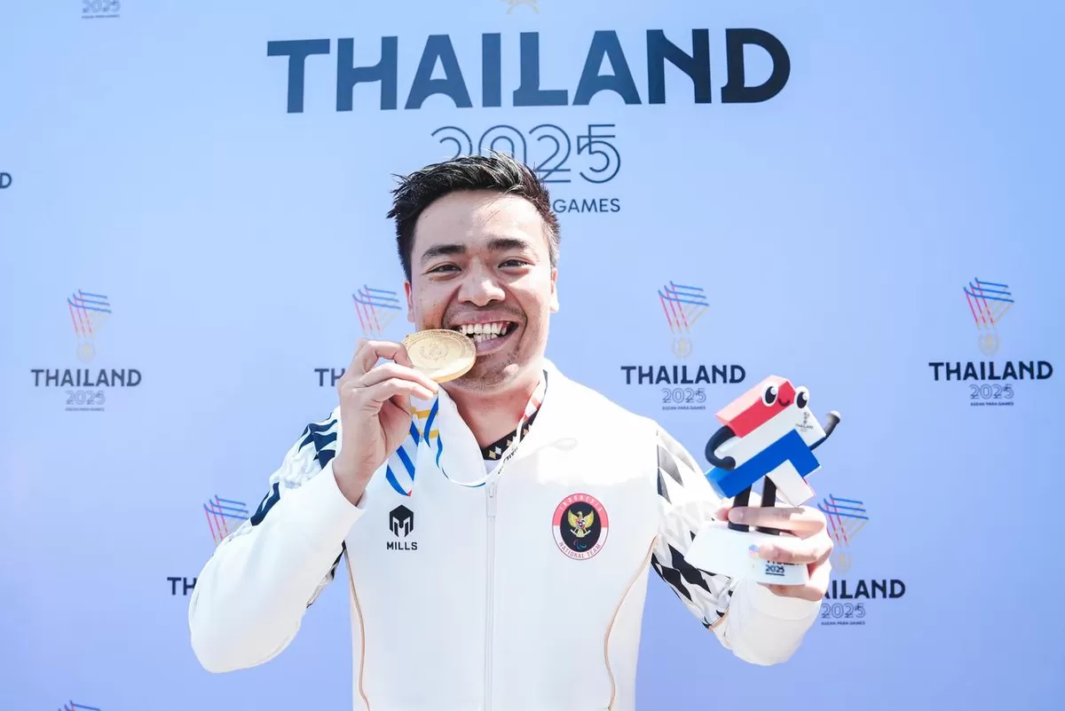 Bayu Putra Yuda menjadi pembuka kran emas dari sektor para renang di ASEAN Para Games 2025 Thailand. Atlet asal Jambi itu tampil dominan pada nomor Men&rsquo;s 200 meter Freestyle kelas S10.  (KEMENPORA)