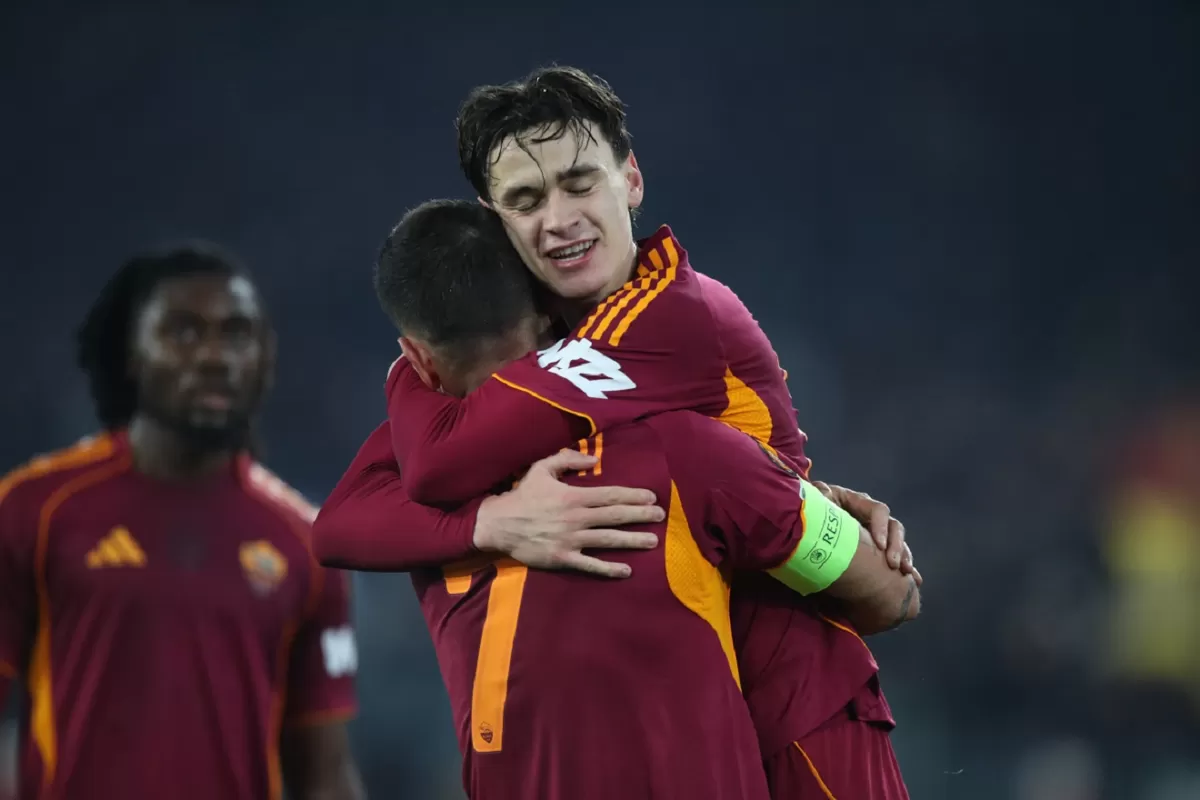Niccolo Pisilli memberi Roma kemenangan atas VfB Stuttgart.