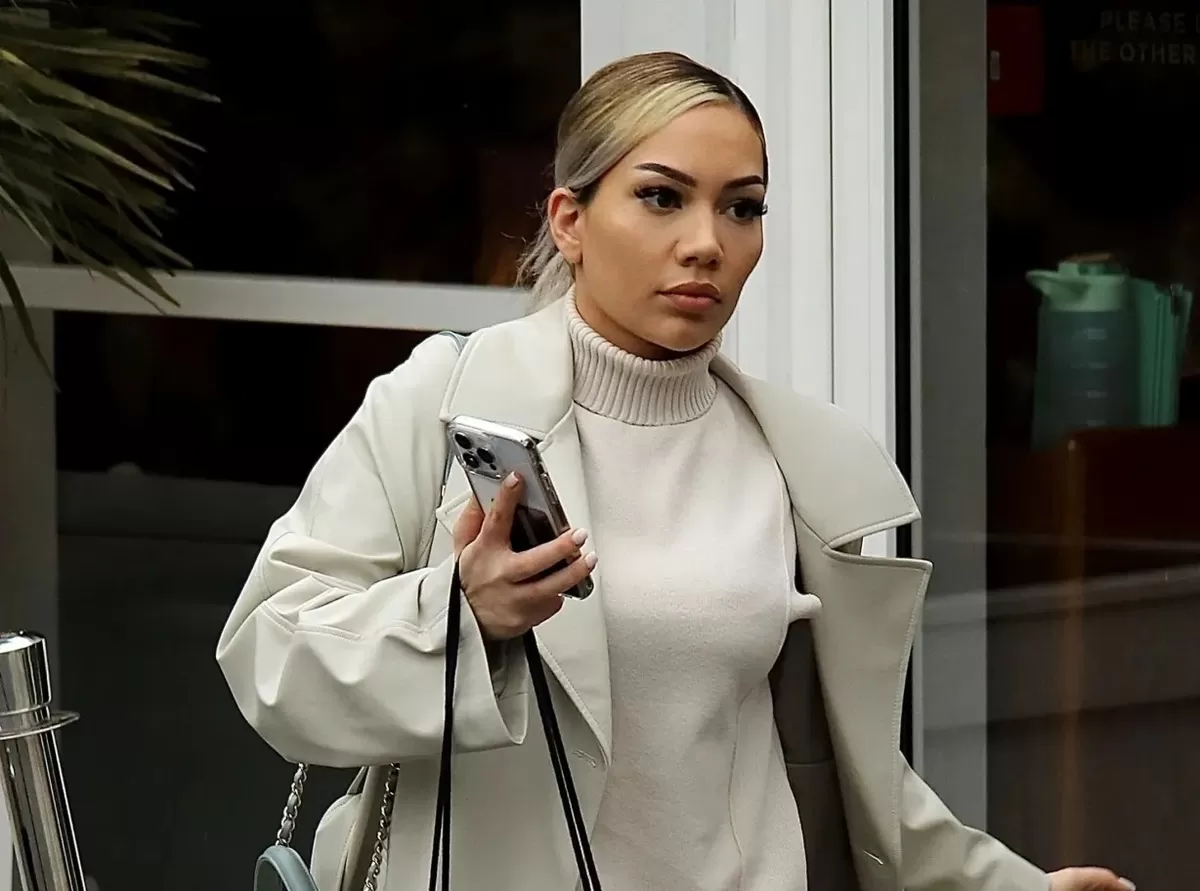 Pacar Aaron Wan-Bissaka, April Francis, terancam dipenjara jika terbukti bersalah menabrak seorang pejalan kaki.