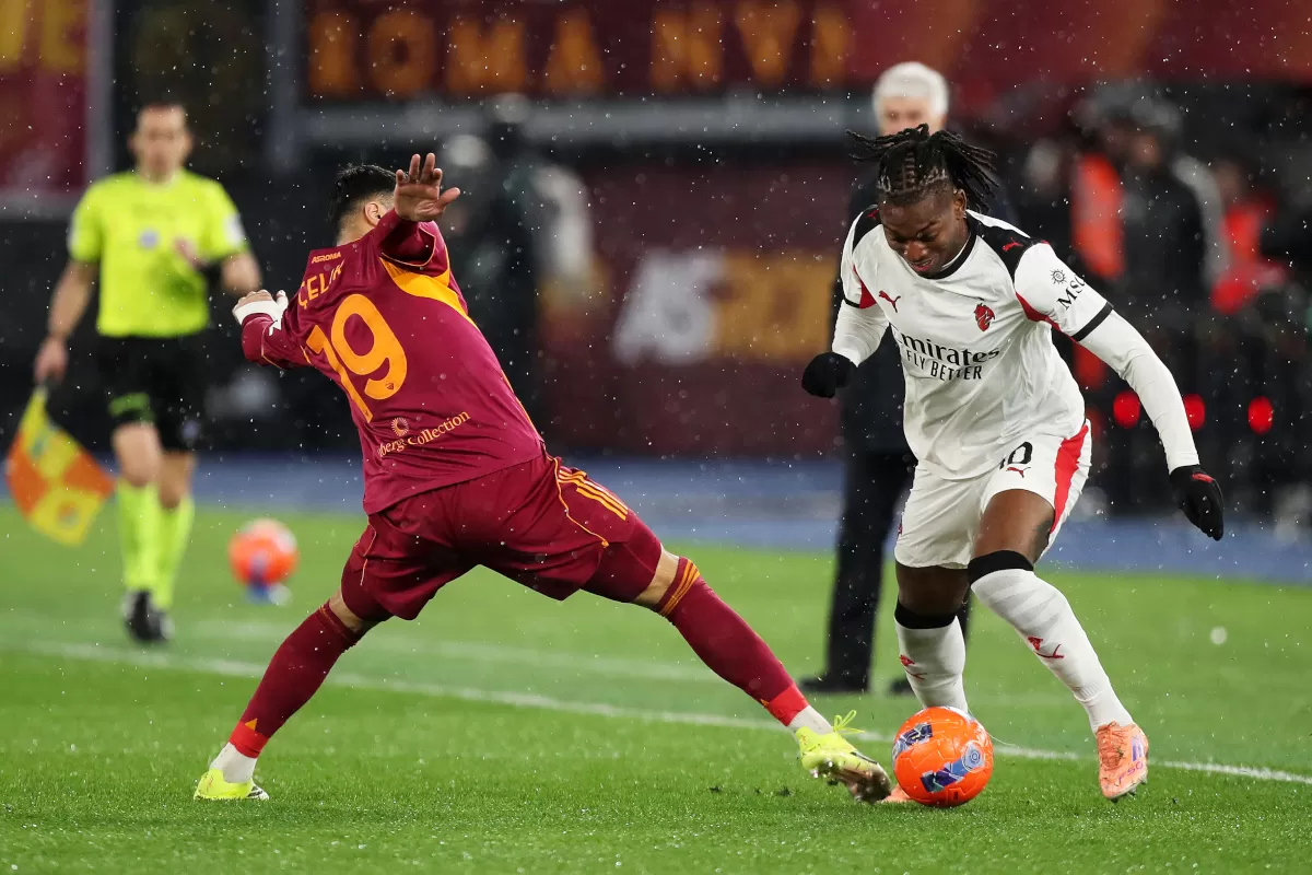 Roma dan Milan berbagi skor imbang 1-1 dalam lanjutan pertandingan Serie A.