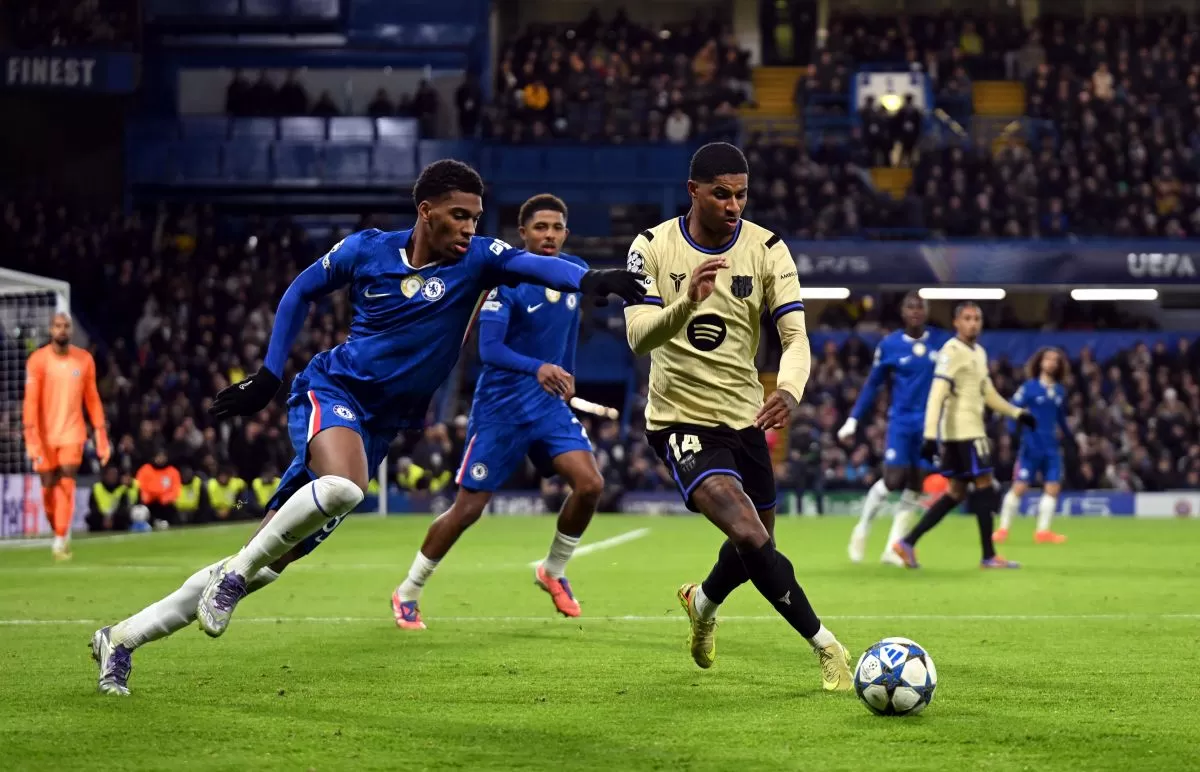 Barcelona perlu membuat keputusan mengenai Marcus Rashford, yang masa pinjamannya berakhir pada akhir musim ini.