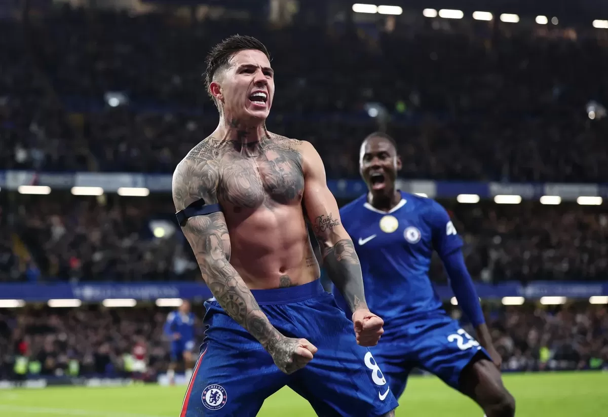 Enzo Fernandez merayakan kemenangan Chelsea atas West Ham dengan heboh.