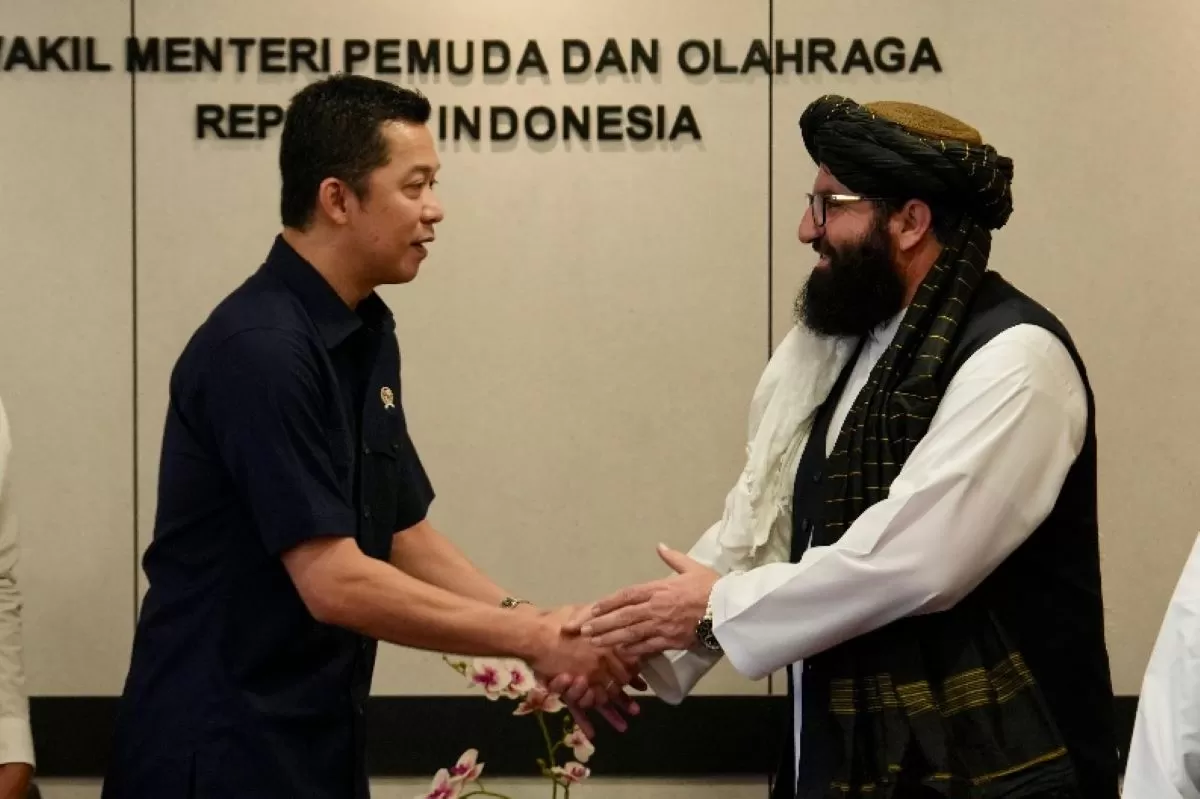 Wamenpora RI Taufik Hidayat dan Dirjen Pendidikan Jasmani dan Olahraga Afghanistan Ahmadullah Wasiq (Kemenpora/Gilang)