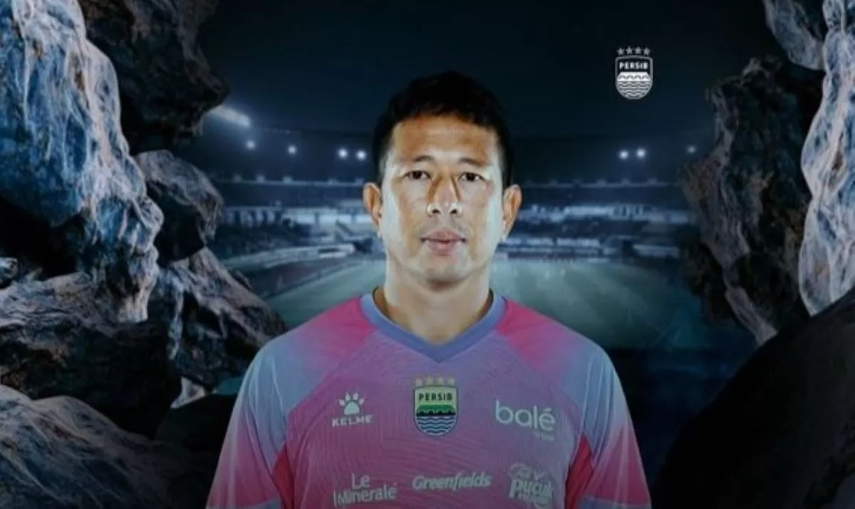 Kiper legendaris Persib I Made Wirawan kembali turun gunung membela Persib sebagai kiper keempat (Persib)