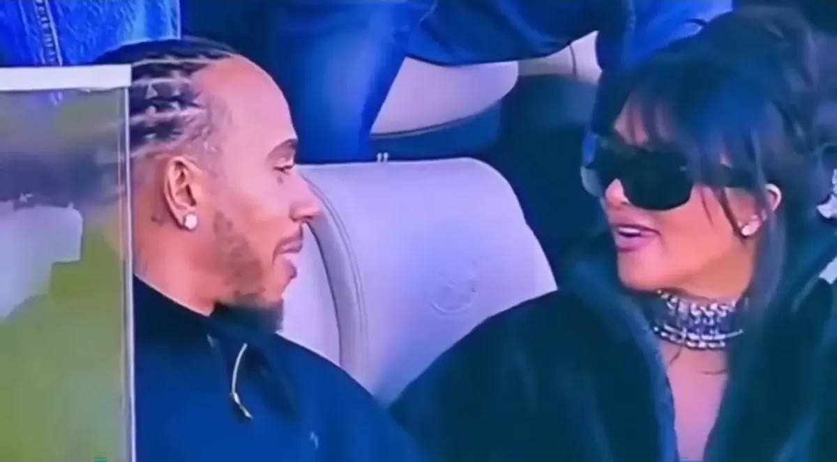 Lewis Hamilton dan Kim Kardashian makin mesra.