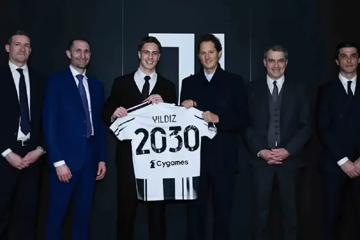 Kenan Yildiz menandatangani perpanjangan kontrak baru dengan Juventus hingga 2030.