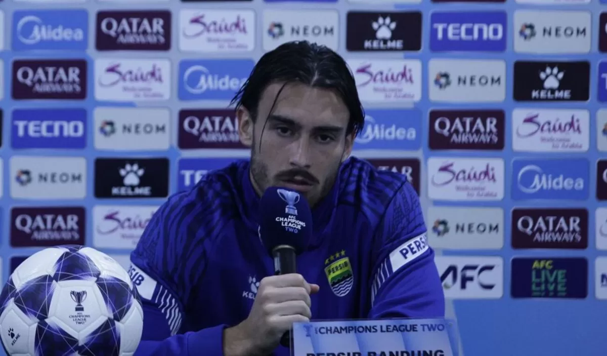 Penyerang Persib Bandung, Andrew Jung. (Persib)