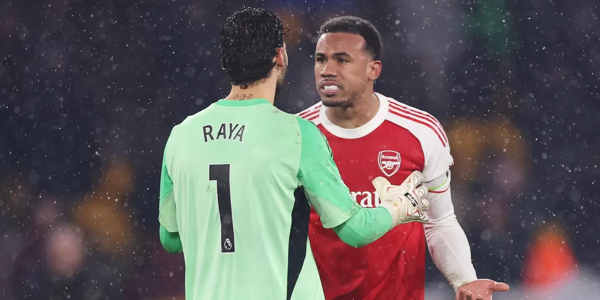 Arsenal seperti terkena kutukan di paruh kedua Liga Primer Inggris.