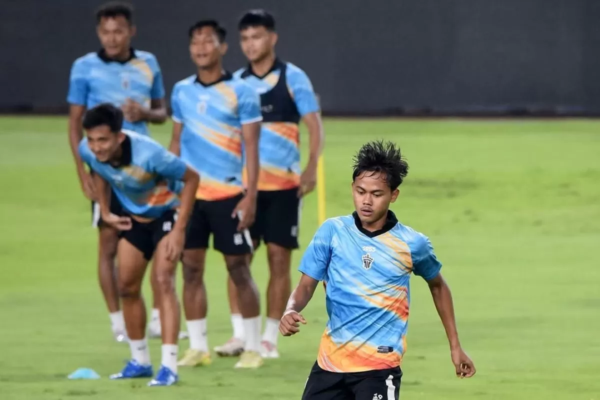 Skuat Persita jalani latihan resmi di GBLA (Persita)
