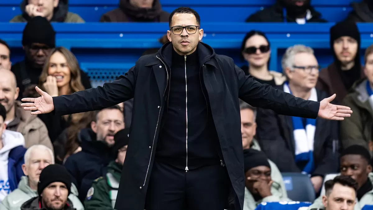 Manajer Chelsea, Liam Rosenior. (sportsillustrated)