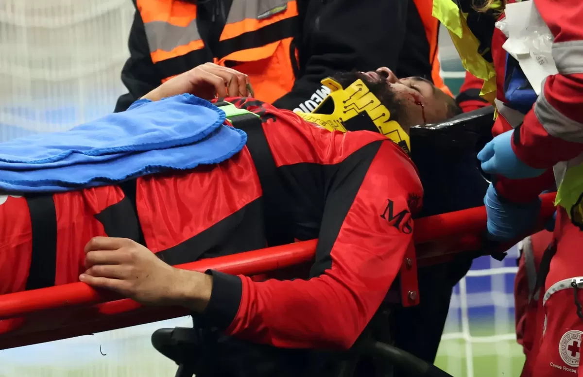 Ruben Loftus-Cheek, dilarikan ke rumah sakit dengan cedera kepala serius.
