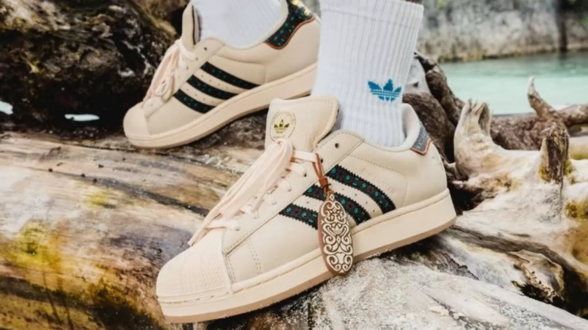 adidas Indonesia kembali menyorot kekayaan budaya Nusantara melalui rilisan terbaru Island Series Spring/Summer 2026, SS26 Papua yang dirilis pada 18 Februari lalu. (adidas Indonesia)
